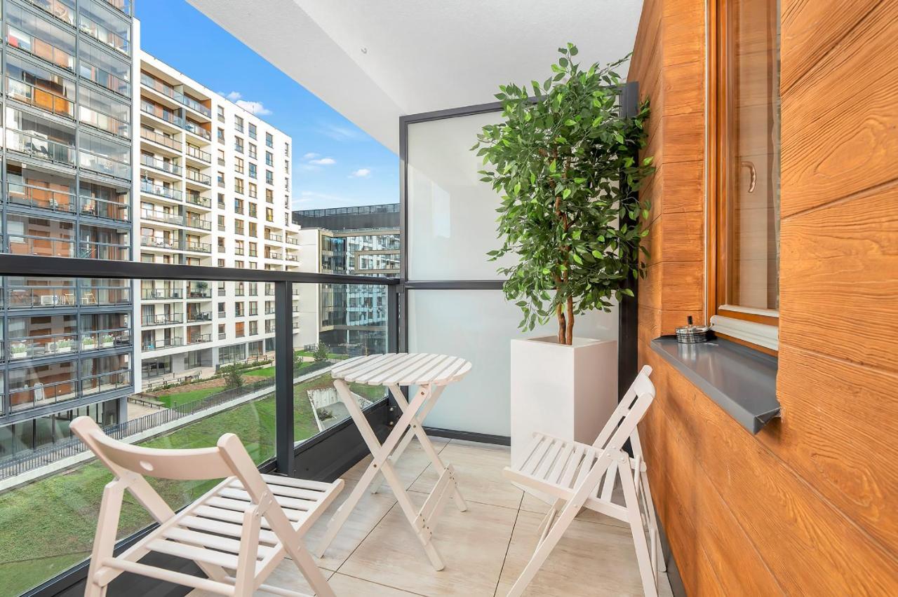 Modern Apartments With Access To The Pool Near Rondo Daszynskiego Station Varšava Exteriér fotografie