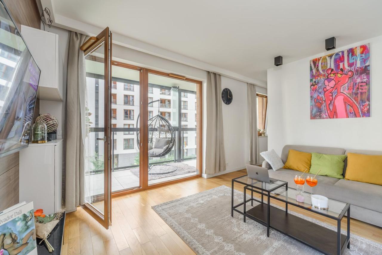 Modern Apartments With Access To The Pool Near Rondo Daszynskiego Station Varšava Exteriér fotografie