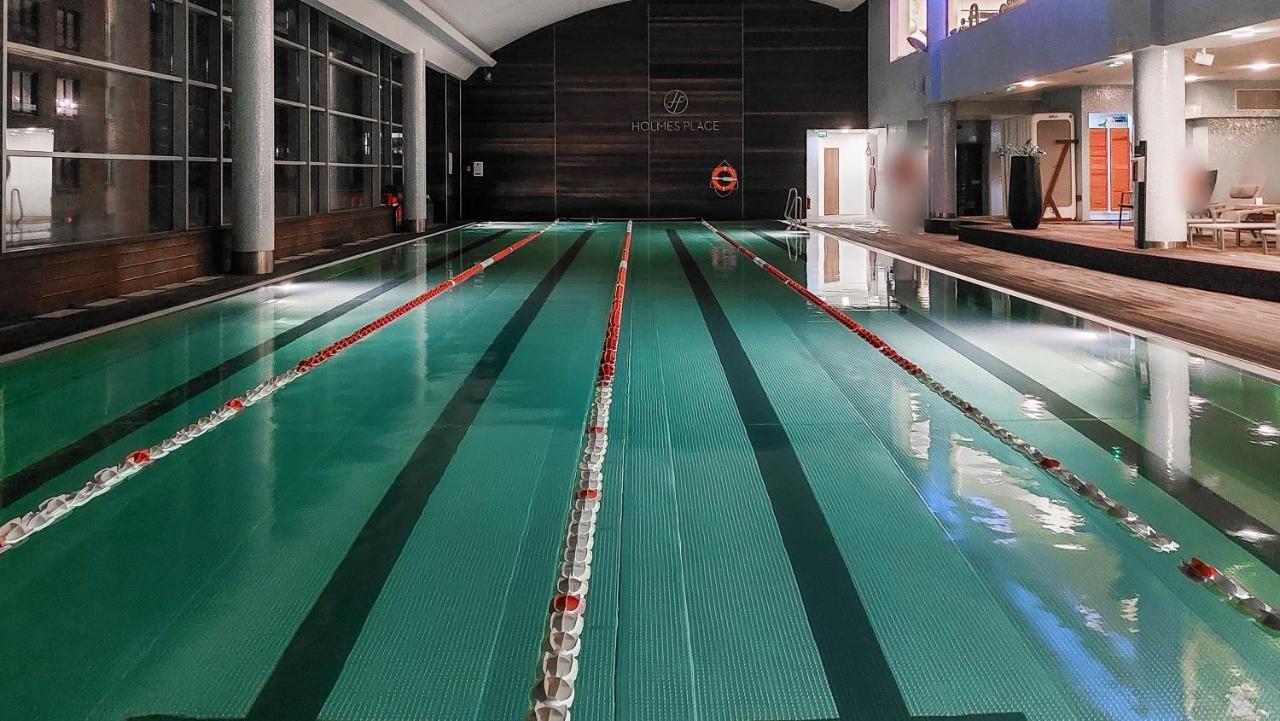 Modern Apartments With Access To The Pool Near Rondo Daszynskiego Station Varšava Exteriér fotografie